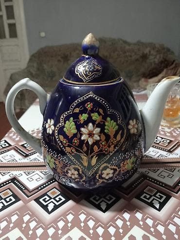 Məhsul: Dekorativ naxışlı çaydan - Material: Seramika/porşelen -