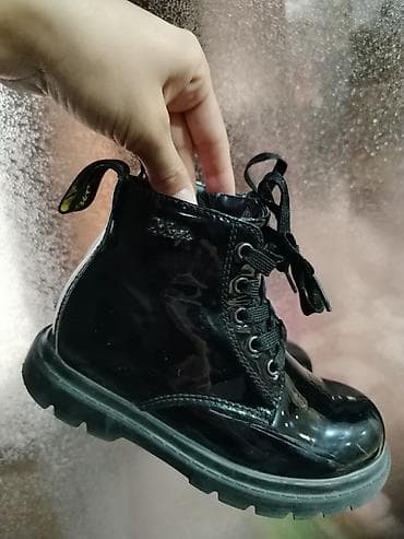 dəri qısa botinkalar: Dr. Kongdan alinib. Firma keyfiyyeti deri lak. Ortopedik valgus — 1