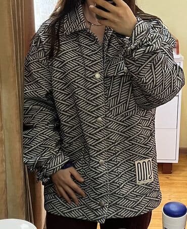 Baş geyimləri: Qadın üst geyimləri – 3 fərqli model dəst 1) Qaşınlı qəfəs naxışlı — 3