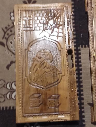 Əl oyma naxışlı taxta nərd taxtası - Material: təbii taxta