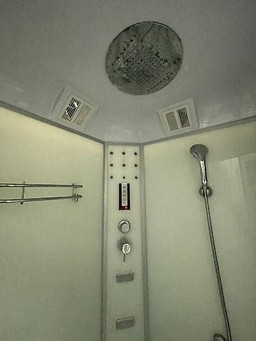 dus kabina satiram: Üstü qapalı kabina, Künc üçün — 4