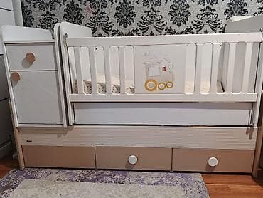 Oğlan və qız üçün, Dördbucaq, Beşik, Matras ilə, Yellənmə mexanizmsiz