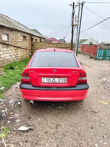 əlimyandı avto: Opel Vectra: 1.8 l | 1997 il 101000 km Hetçbek — 1