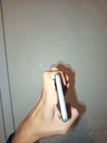 планшет купить в баку: IPhone SE 2022, Ağ, Barmaq izi — 6
