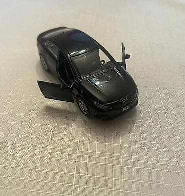Kia: Kia K5 miniatür oyuncaq avtomobil modeli - Rəng: qara - Korpus: sedan — 6