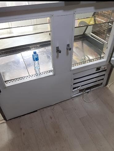 Vitrin soyuducu eni 80 sm uzunu1.50 satılır tam işlək vəziyyətdədir — 1