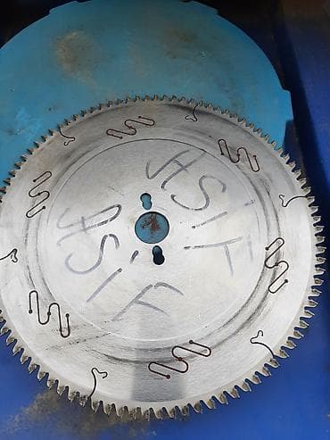 ucuz saat: Dairəvi mişar diski – peşəkar ağac emalı üçün az iwlenib - Material — 1