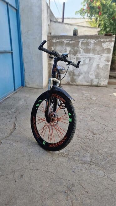 velosiped ucun isiqlar: İşlənmiş Şəhər velosipedi Strim, 26", sürətlərin sayı: 7 — 4