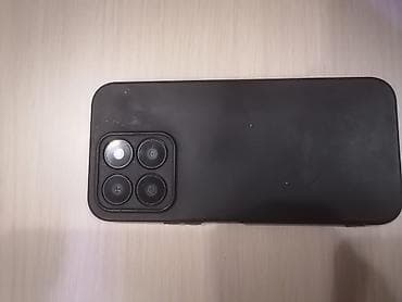 ipone 8 plus: Məhsul: Qara rəngli smartfon (dördlü arxa kamera modullu) — 2