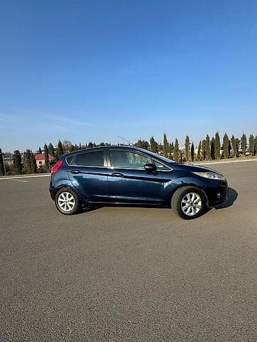 Ford Fiesta: 1.4 l | 2012 il Hetçbek