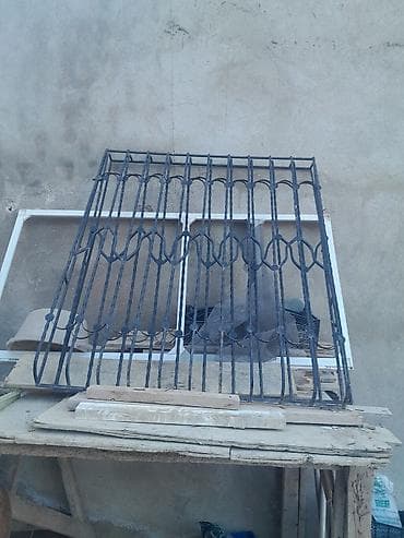 Dəmir pəncərə barmaqlığı - Material: qalın profilli döymə dəmir -