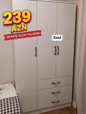 Ağ rəngli 3 qapılı dolab - Sadə və zərif dizayn, qara əlcəklərlə -