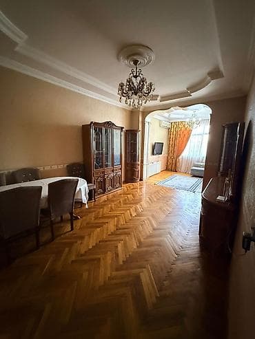ev ilanı: Xətai rayonu Yusif Səfərov küçəsi Bakı Şəhər Baş Polis İdarəsinin — 8