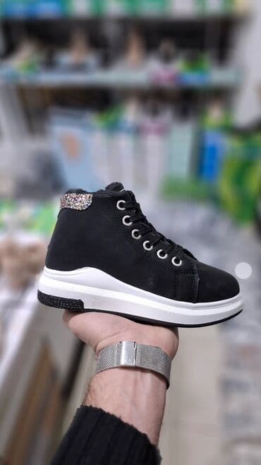 Ölçü: 40, rəng - Qara, Yeni lalafo.az -da Ölçü: 40, rəng - Qara, Yeni