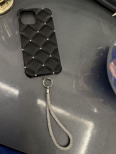 11 kabro: Ela veziyyetdedir — 2