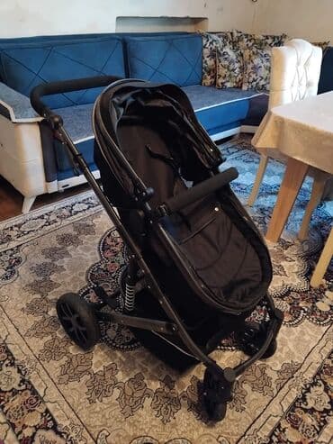 Gəzinti arabaları: Klassik gəzinti arabası, İşlənmiş, Yaş: 6-12 ay — 2