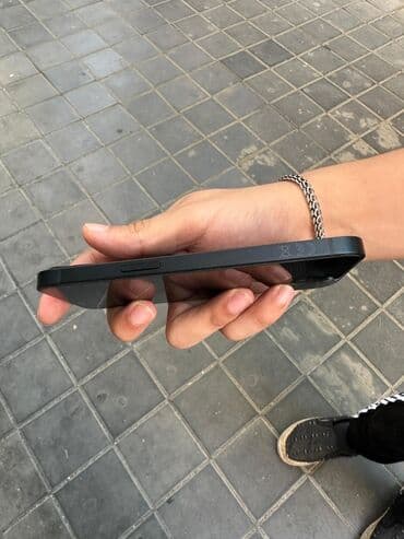 купить бу айфон 13: IPhone 13, Midnight, Face ID — 3