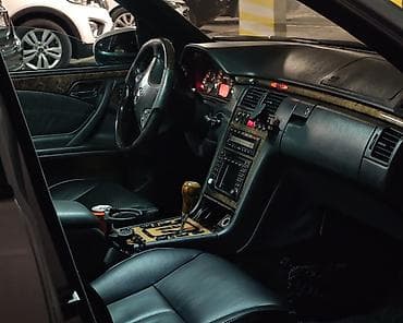 Mercedes-Benz E 430: 4.3 l | 2001 il Sedan — 3