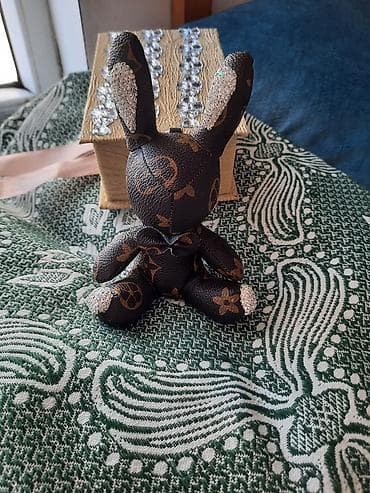 Личные вещи: Məhsul: Dovşan fiqurlu açarlıq/çanta bəzəyi - Material: qəhvəyi — 4