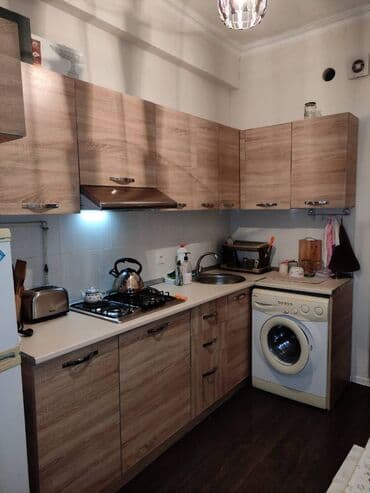 kirayə ev ayliq: Yeni Yasamalda (Asan xidmətə yaxın) 9 mertebeli binanın 8-ci — 6