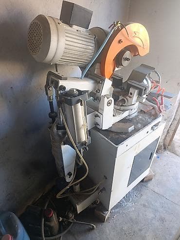 ural ot bicen: Metal profillər və borular üçün sənaye tipli kəsim dəzgahı. Şəkillərdə — 6