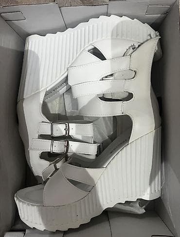 sendel: Ağ rəngli qadın platforma sandal - Model: kəmərli platforma sandal - — 1