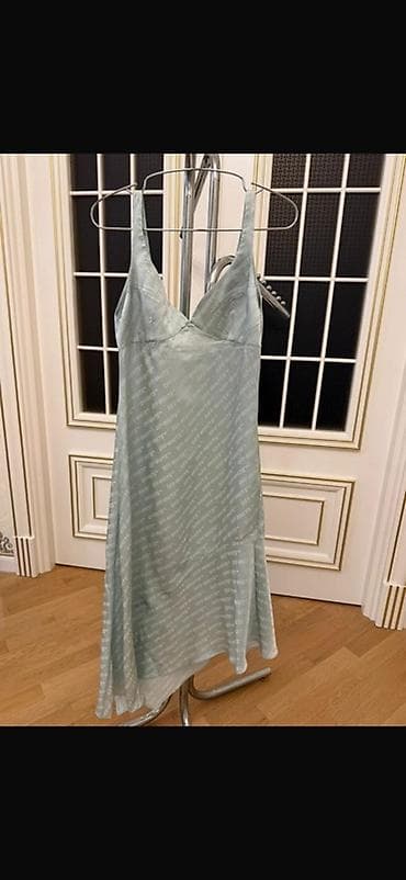 stil: Off white original s size Zərif atlas teksturalı, açıq yaşıl rəngdə — 2