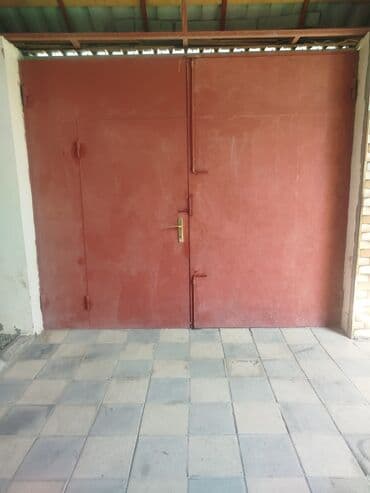 Dəmir Qaraj darvazası, Yana açılan, Mexaniki, 3 m, rəng - Qırmızı, Qapı ilə