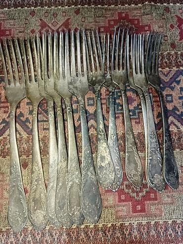 Столовые приборы: Məhsul: Antik dekorlu süfrə çəngəlləri dəsti Təsvir: - 12 ədəd süfrə — 2
