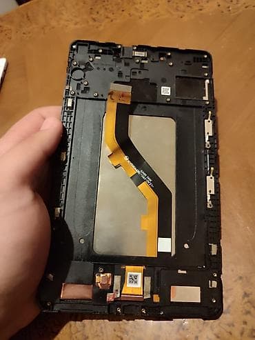 a 23: Samsung tab A 2019 EKRANI. Ekran işləyir,sadəcə şüşəsi qırığdı. Başqa — 2