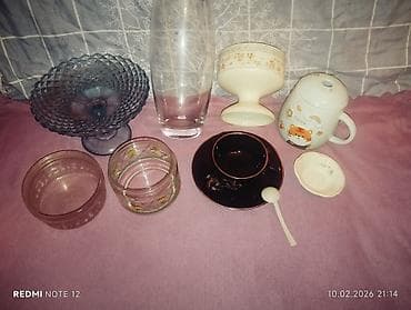 Baklar və çənlər: Emallı metal vedrə qapaqlı ve diger qablar her bir şəkildəki 10 manata — 4