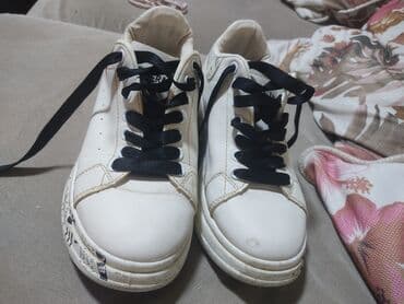 asics onitsuka tiger qadın krossovkaları: Ölçü: 37, rəng - Ağ, İşlənmiş — 1