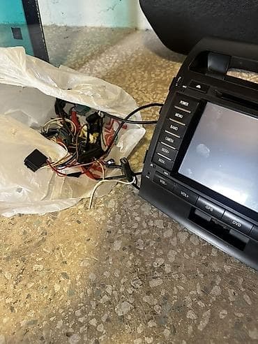 mani̇tor: LAND CRUISER ZAVOD MANITOR 200 formatlı, böyük sensor ekranlı) — 2