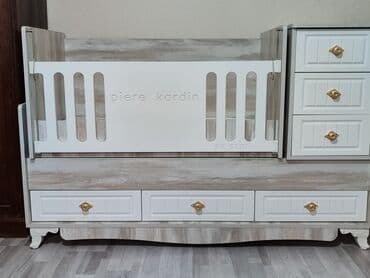 Beşiklər: Oğlan və qız üçün, Dördbucaq, Beşik, Matras ilə, Yellənmə mexanizmsiz — 3