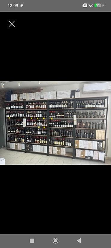 divar vitrini: Şərab və spirtli içkilər üçün geniş vitrin rəf sistemi - Material — 1