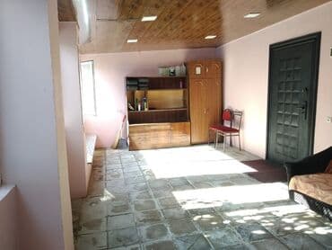 zirə ev: Zirə qəs. 3 otaqlı, 104 kv. m, Kredit yoxdur, Orta təmir — 4