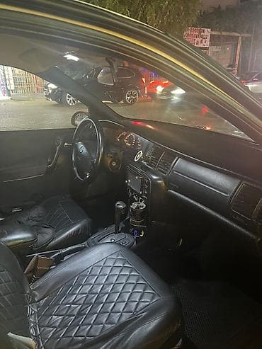 opel vektra b: Opel Vectra: 1.8 l | 1999 il Sedan — 4