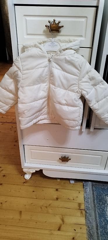 Oyuncaqlar: Uşaq üçün kurtka (kapuşonlu)
Mirvari reng
Tezedir, istifadə olunmayıb — 1