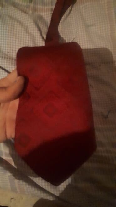 çoban paltarı: Qırmızı kişi qalstuku - Klassik tünd qırmızı rəng - Zərif kvadrat — 1