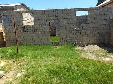 satlıq ev: Salom 2sot yarimda yarı tikili ev satılır işığı su quyusu var hazrdı — 1