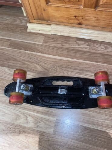 где купить скейт в баку: Plastik kruizer skeytbordu - Üst gövdə: qara rəngdə, toxumalı səth — 2