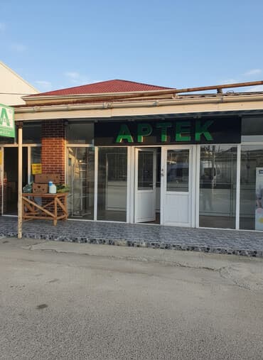 90kvlıq obyekt. Qeyri yaşayış çıxarışı var. Bütün kommunal sistemlə