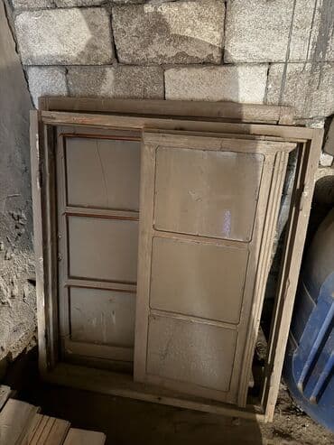 günəş paneli satılır: 3eded 2.40x2m 2 eded 1.20x1m Yaxsi veziyyetde pencereler — 2