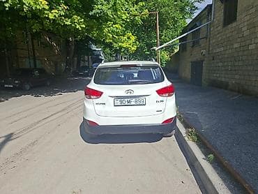 chery fulwin 2: Hyundai ix35, ağ rəng, 4WD (tam ötürücülü) krossover. Xüsusiyyətlər — 4