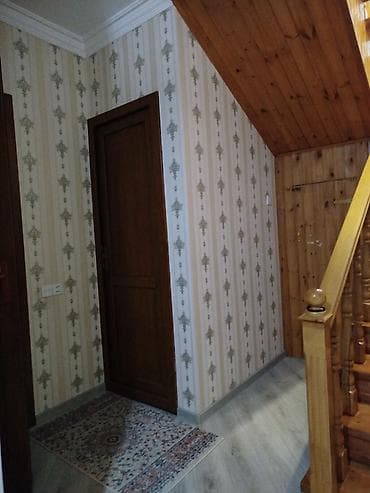 Гаражи: 📍 Ünvan: Qaraçuxur qəs. 2.2 sot torpaq sahəsində tikilmiş, 2 — 8