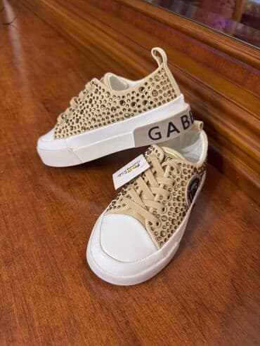 qebelend ters ev: Qız üçün, 26 — 1