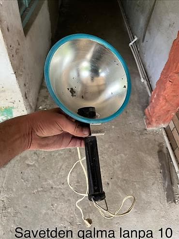 Ev və bağ: Sovet istehsalı əl proyektoru/işıq lampası - Güclü reflektorlu metal — 1
