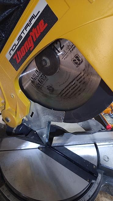Divar kağızları, oboy: ZhongYue 12" Miter Saw 8100 – peşəkar künc və çərçivə kəsimləri üçün — 3