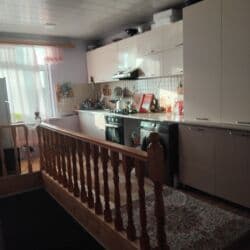 5 mkr satilan evler: 4 otaqlı, 220 kv. m, Kredit var, Orta təmir — 12