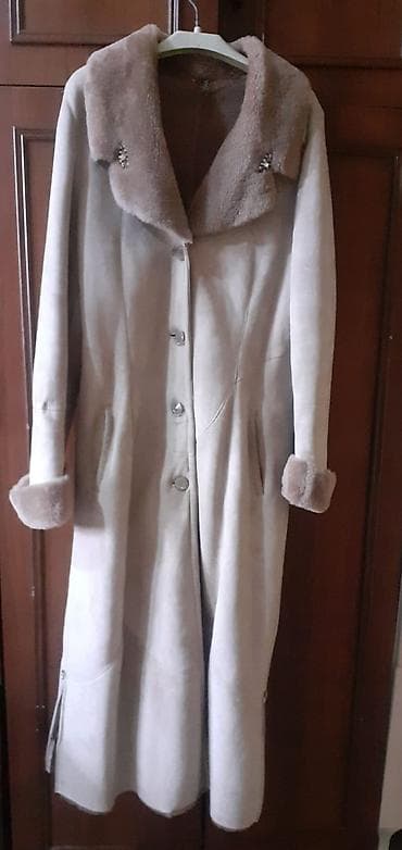 Qadınlar üçün qış dəsti 1) Uzun palto - Rəng: açıq bej - Material